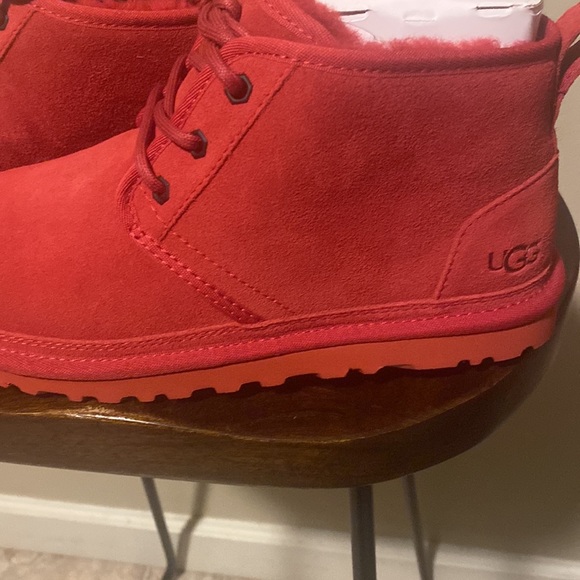 COPY - Ugg’s - Picture 2 of 7